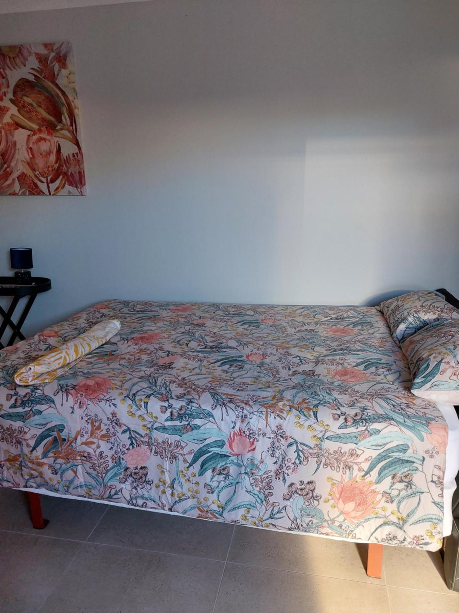 Special Inn Bed And Breakfast Виндхук Экстерьер фото