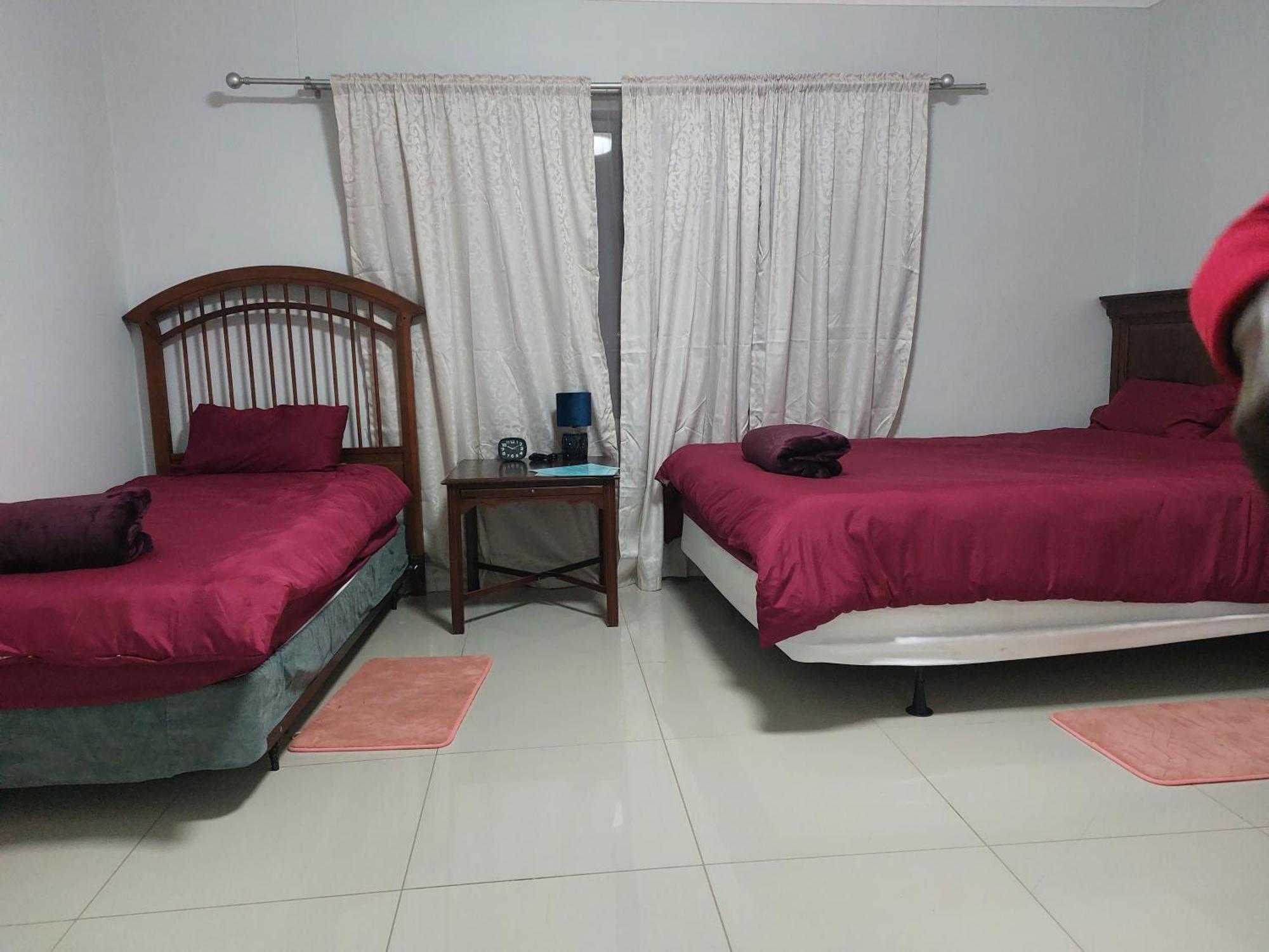 Special Inn Bed And Breakfast Виндхук Номер фото